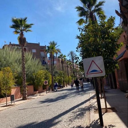 Appartement Spacieux A 150M Des Jardins Majorelle Марракеш Экстерьер фото